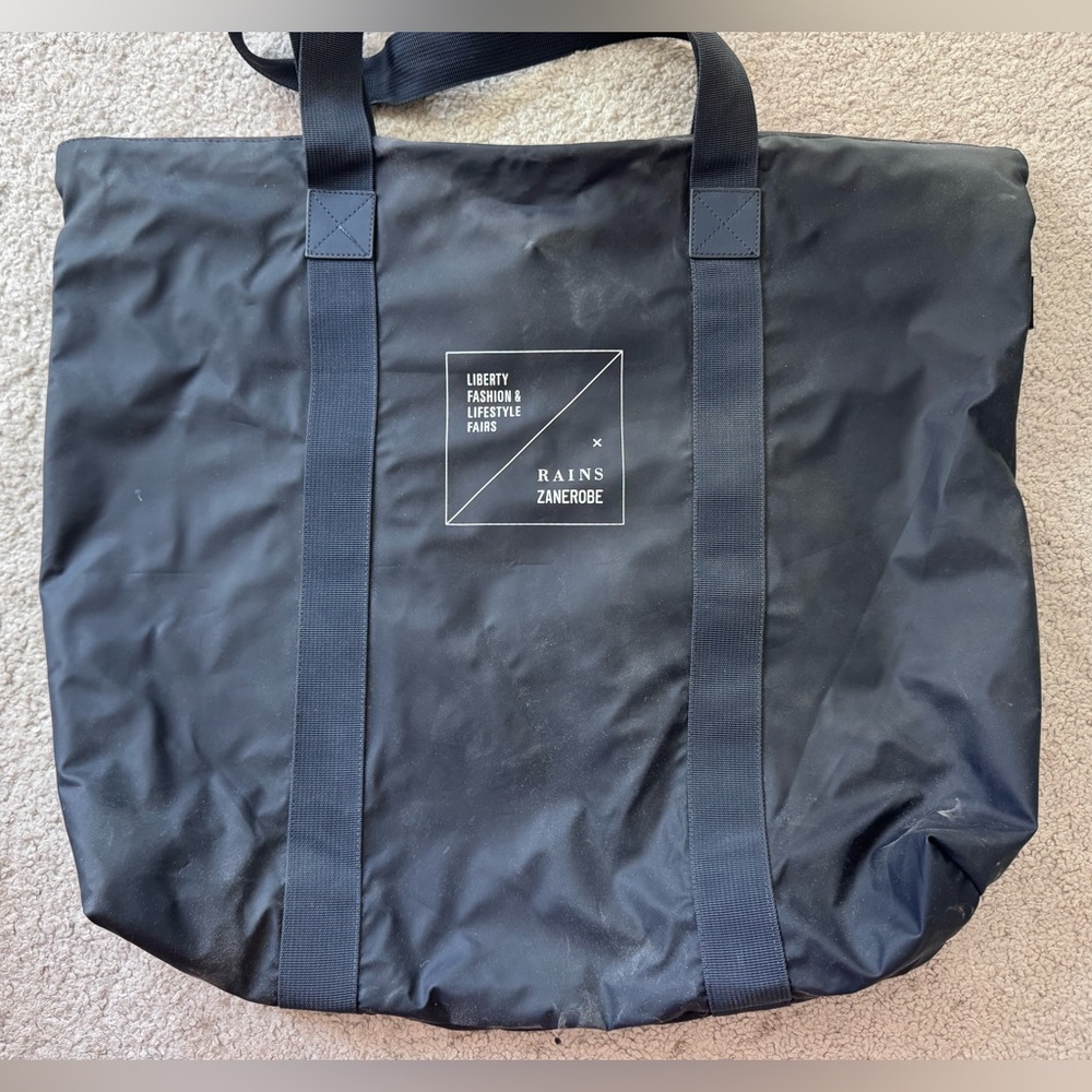 Raines Zanerobe Black Tote Bag